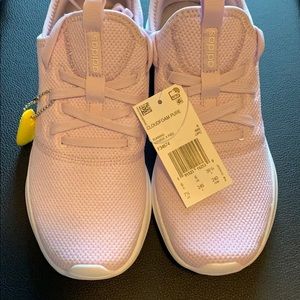 NWT Adidas Cloudfoam  7 1/2 gorgeous Aero/Pink